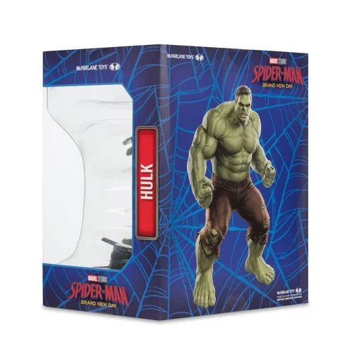 Marvel Studios Wave 1 Spider-Man: Brand New Day Hulk 1:10 Scale Posed Figure with Scene