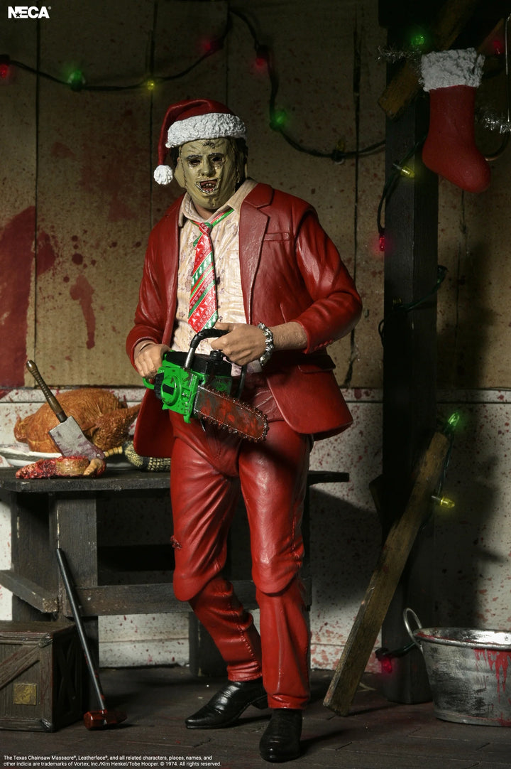 Texas Chainsaw Massacre - Ultimate Santa Leatherface 7" Scale Action Figure