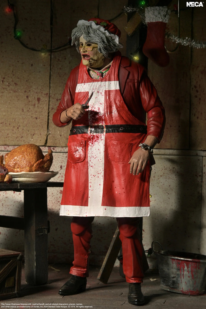Texas Chainsaw Massacre - Ultimate Santa Leatherface 7" Scale Action Figure
