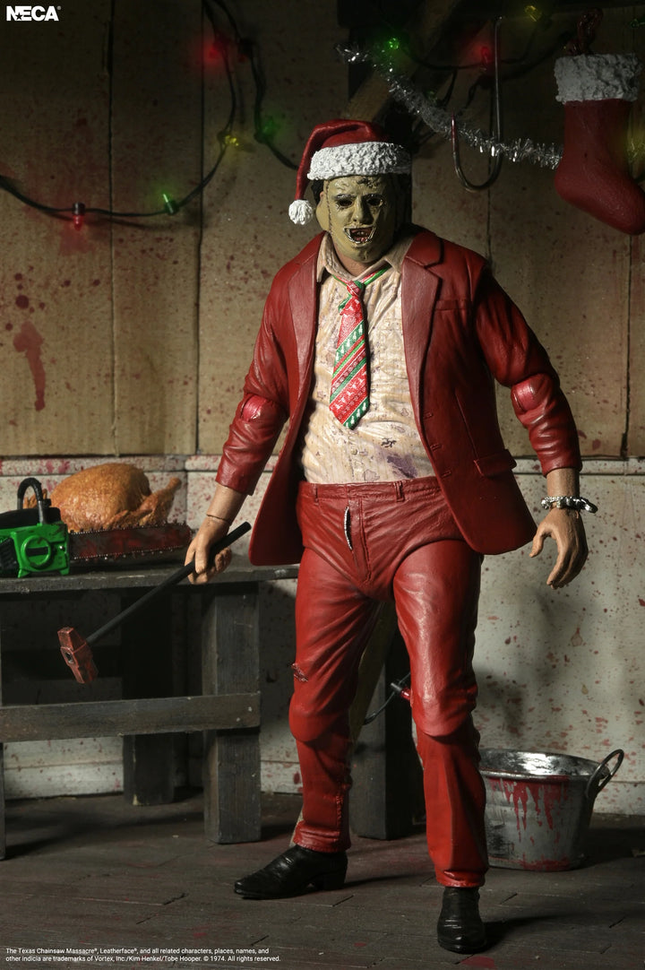 Texas Chainsaw Massacre - Ultimate Santa Leatherface 7" Scale Action Figure