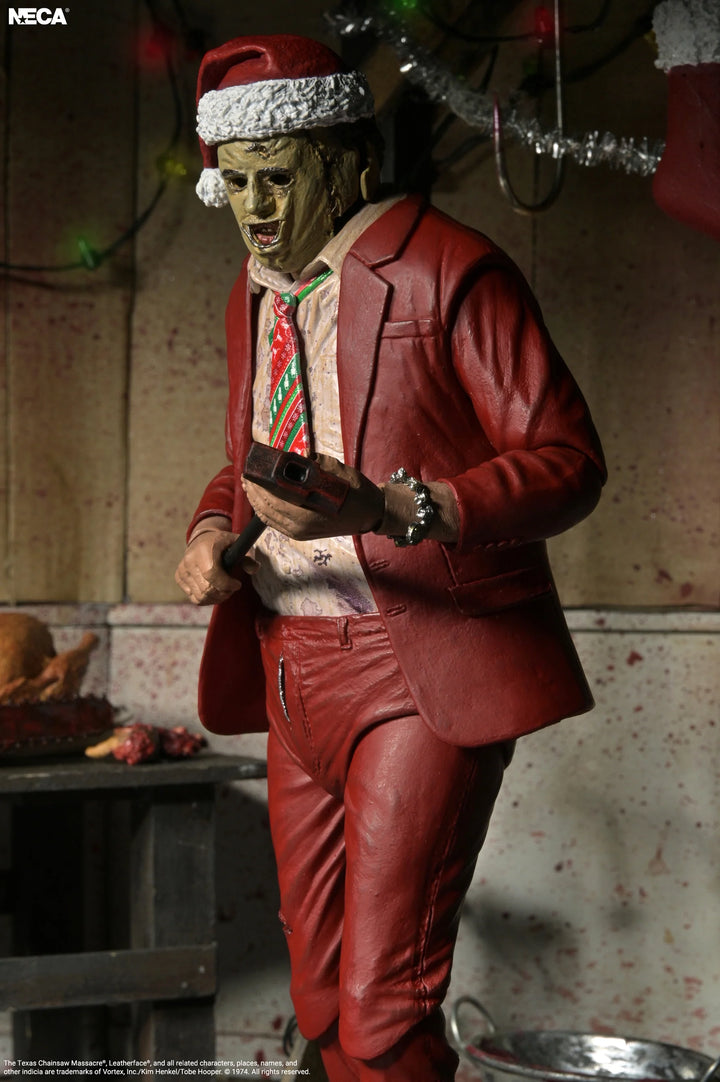 Texas Chainsaw Massacre - Ultimate Santa Leatherface 7" Scale Action Figure