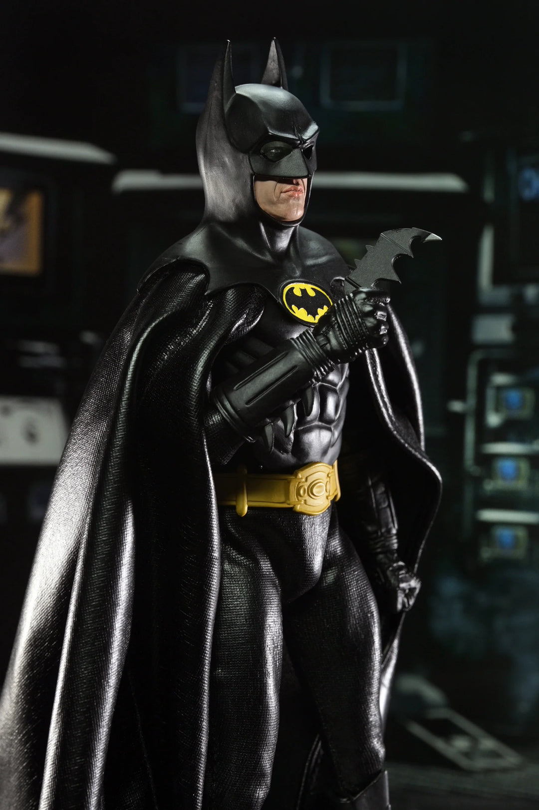 Batman (1989) - 8 Inch Scale Clothed Batman Action Figure