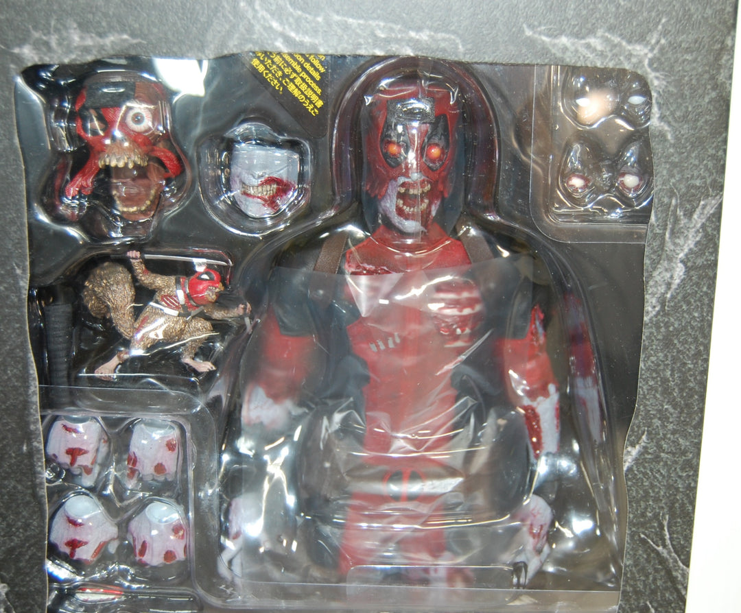Hot Toys CMS06  Marvel Zombies - Zombie Deadpool 1\6 Scale Collectible Figure