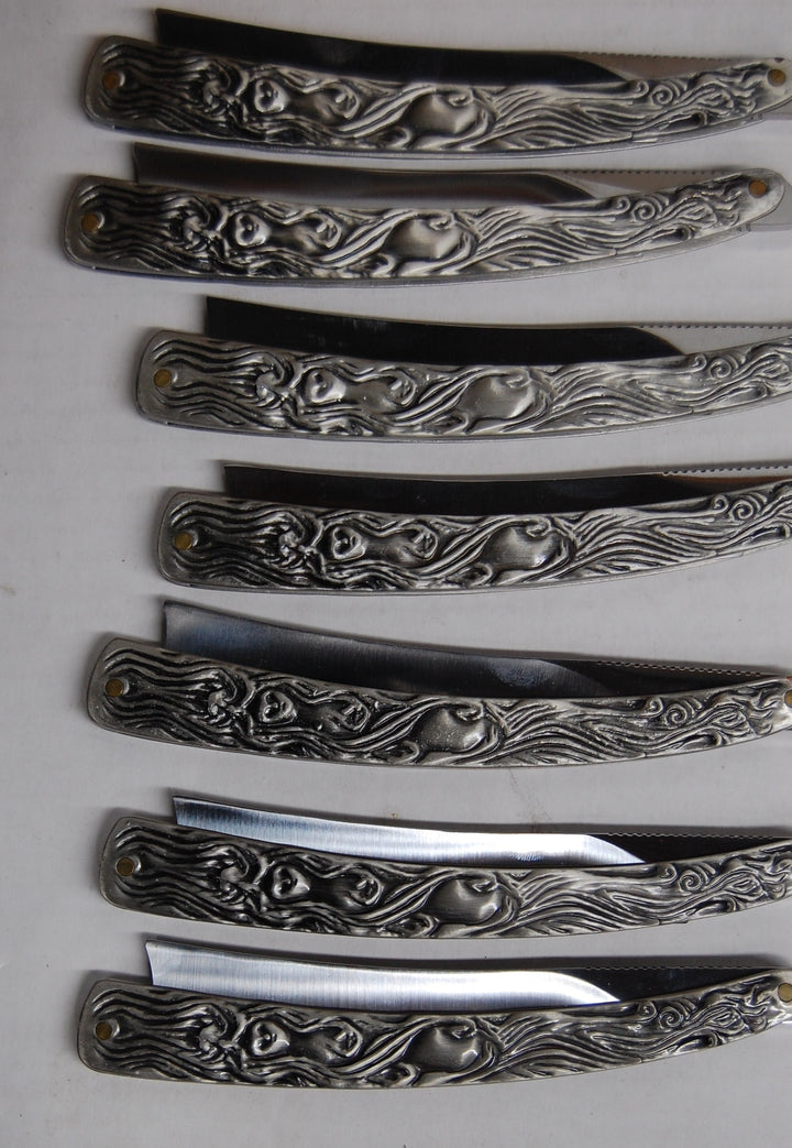 Sweeney Todd The Demon Barber of Fleet Street Razor Box Prop Replica w/ Extras