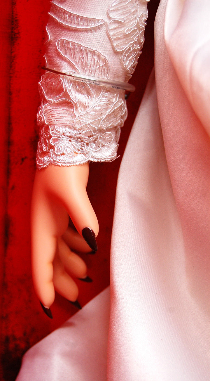 Seed of Chucky - 1:1 Scale Tiffany Figure