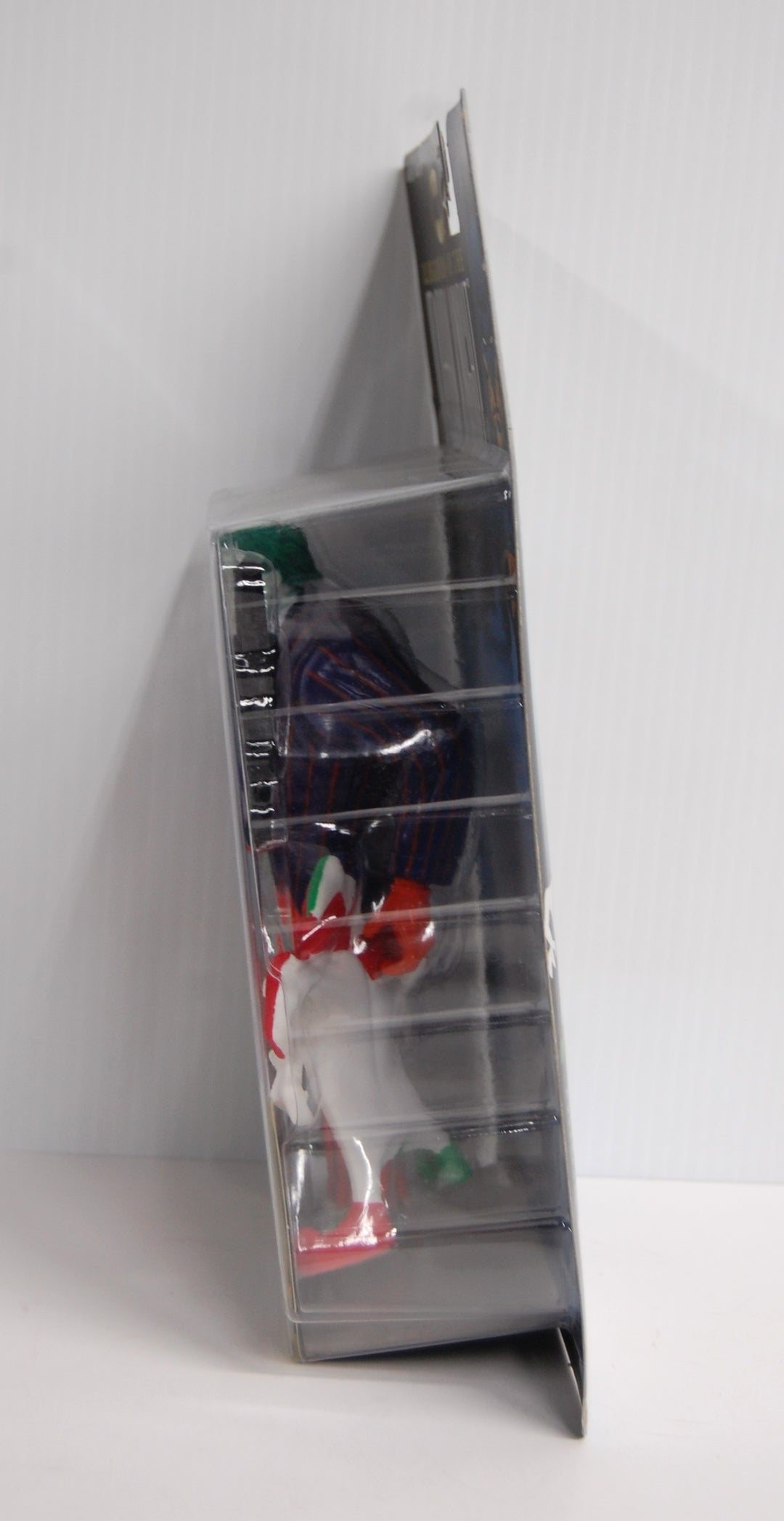 1997 Batman Legends of the Dark Knight Laughing Gas Joker