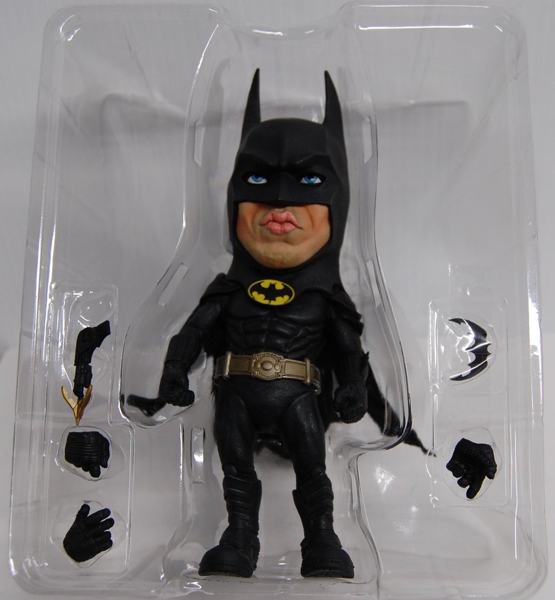 Mezco Designer Series MDS - Batman 1989 Keaton Figure Statue (Open)