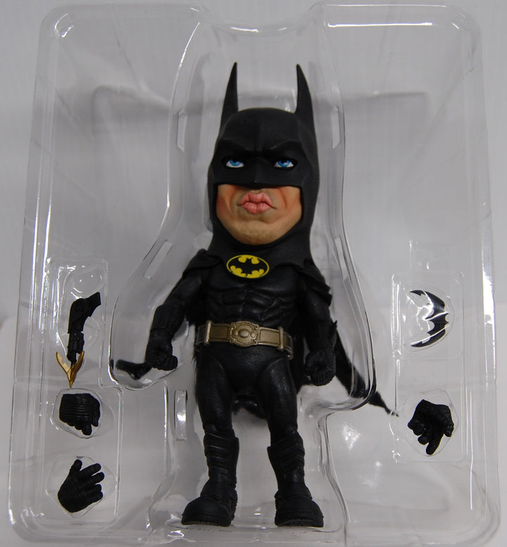 Mezco Designer Series MDS - Batman 1989 Keaton Figure Statue (Open)