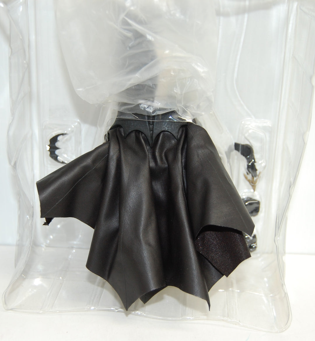 Mezco Designer Series MDS - Batman 1989 Keaton Figure Statue (Open)