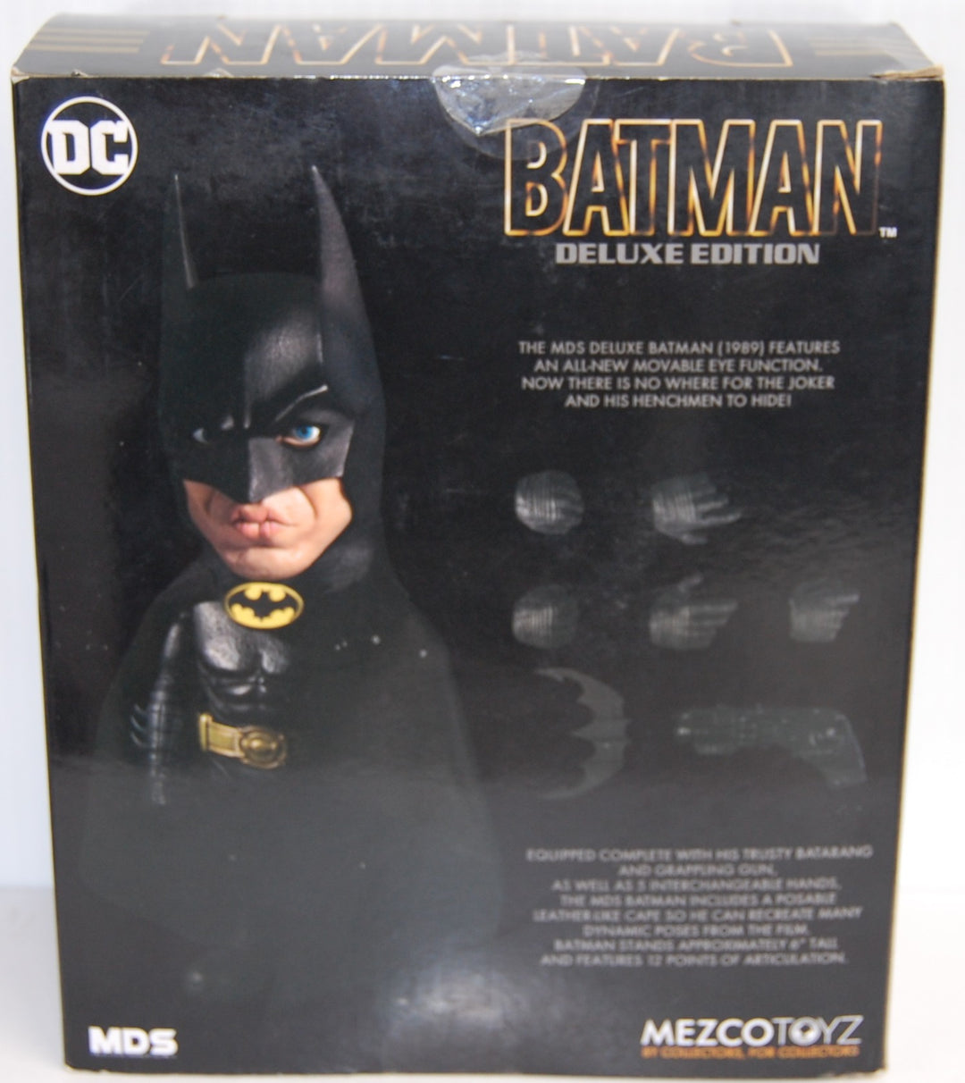 Mezco Designer Series MDS - Batman 1989 Keaton Figure Statue (Open)