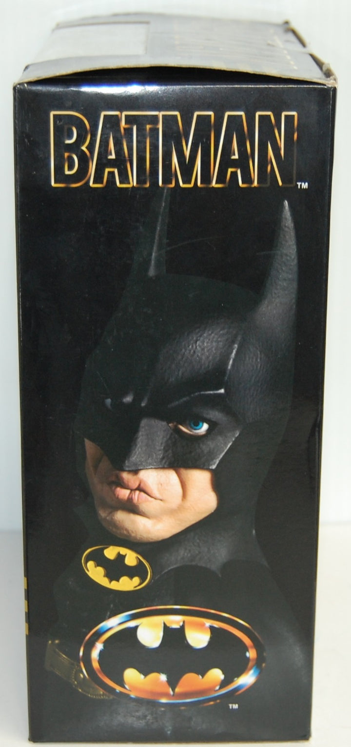 Mezco Designer Series MDS - Batman 1989 Keaton Figure Statue (Open)