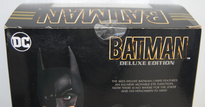 Mezco Designer Series MDS - Batman 1989 Keaton Figure Statue (Open)