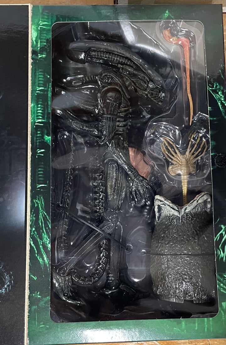 Alien - 7" Scale Action Figure - Ultimate 40th Anniversary Big Chap