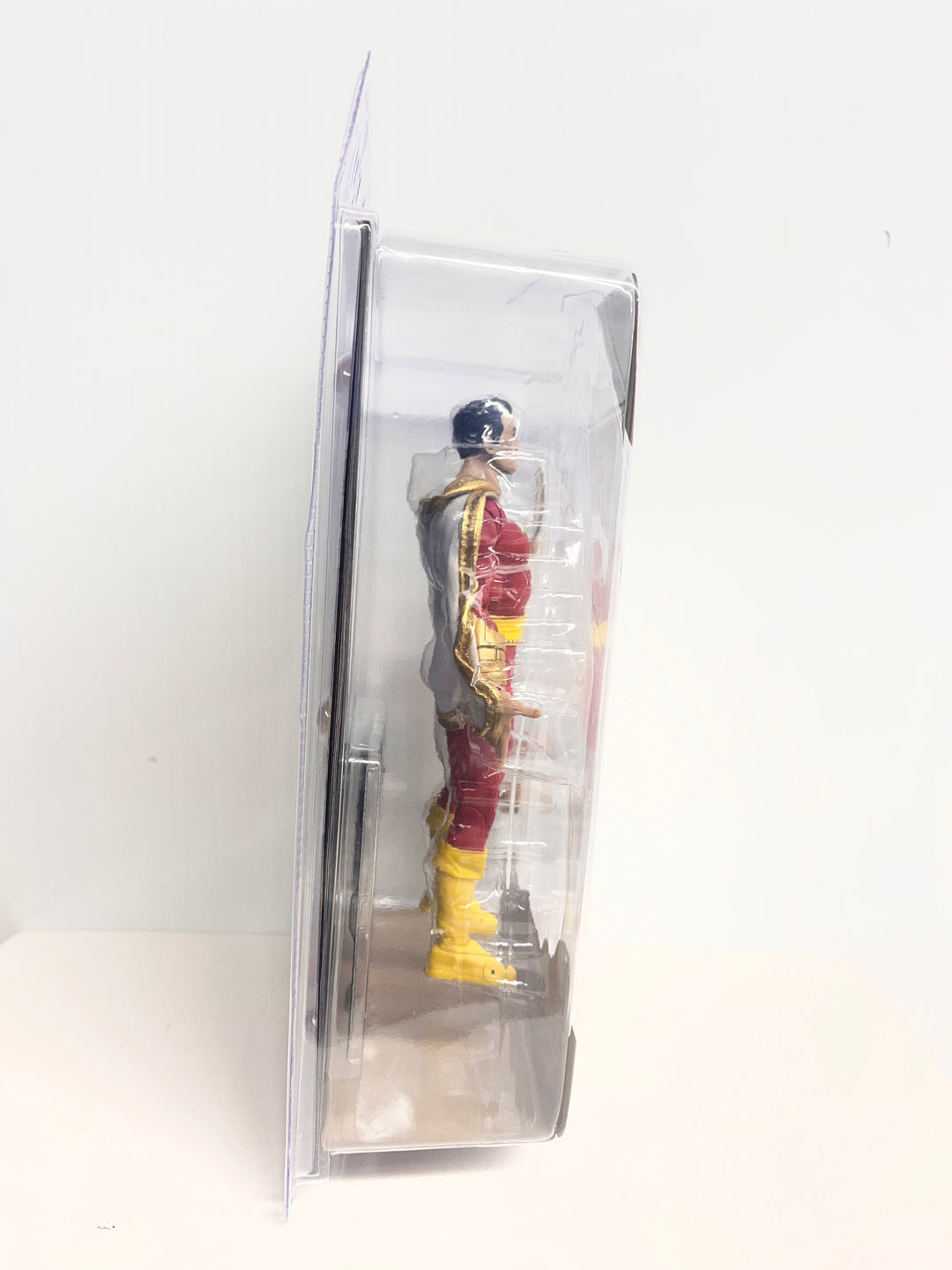 Page Punchers Wave 7  Shazam! Action Figure with Comic Book