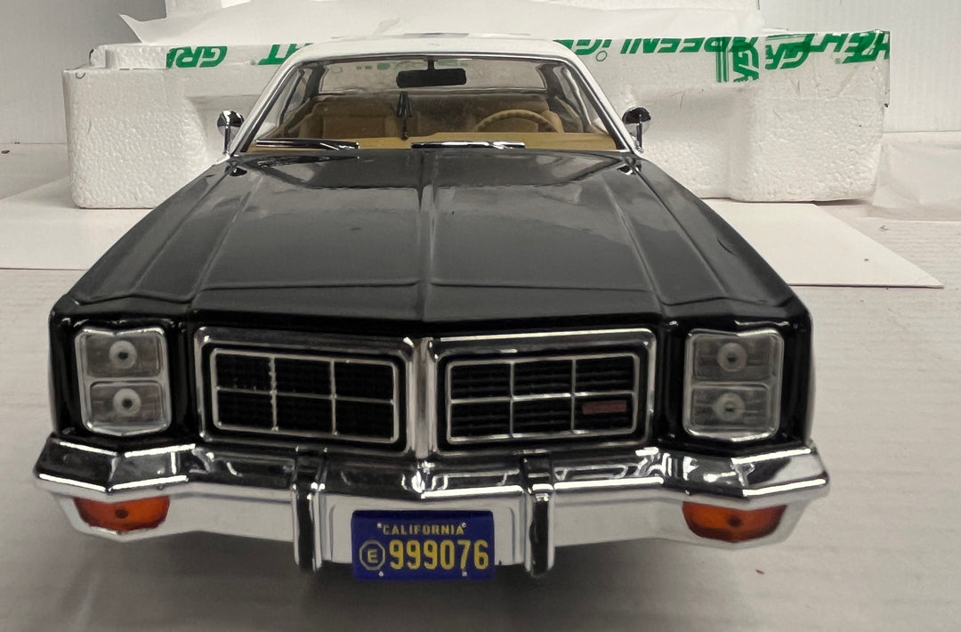 The Terminator(1984) - 1977 Dodge Monaco Metropolitan Police w/ T-800 Endoskeleton *Incomplete*