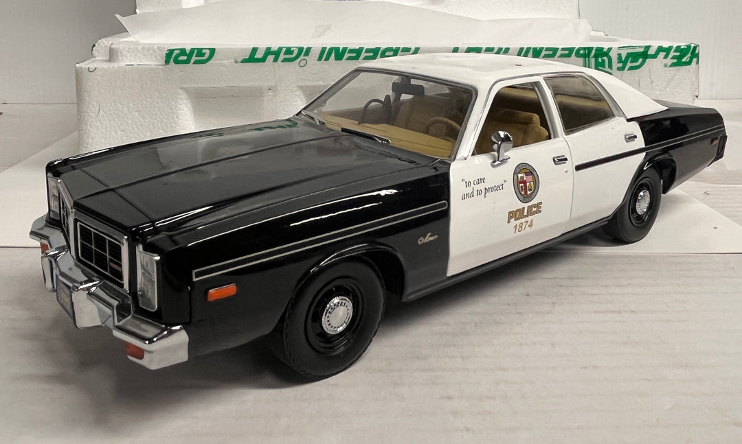 The Terminator(1984) - 1977 Dodge Monaco Metropolitan Police w/ T-800 Endoskeleton *Incomplete*