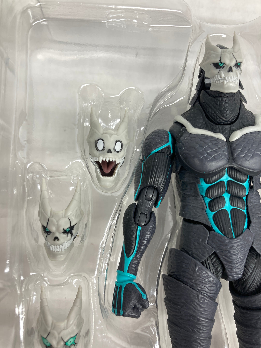 S.H. Figuarts Kaiju No. 8 Kaiju No. 8 BANDAI Action Figure - Open Box