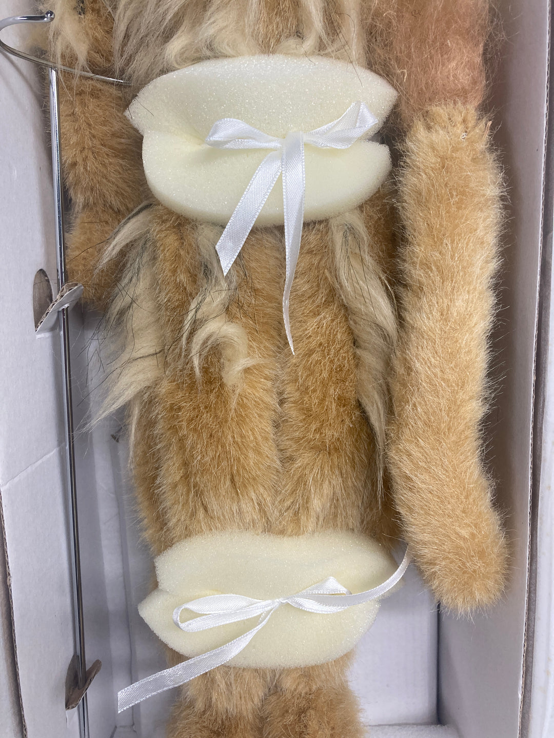 Robert Tonner Cowardly Lion Doll - Wizard of Oz Collection