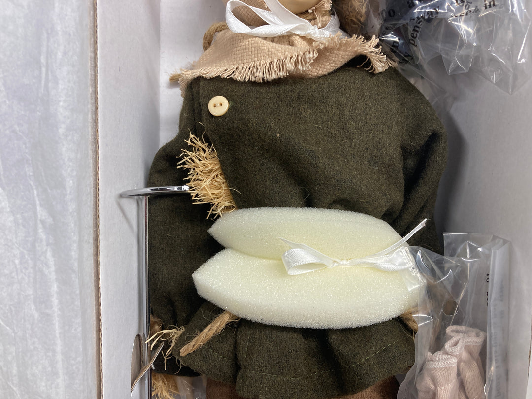 Robert Tonner Scarecrow Doll - Wizard of Oz Collection