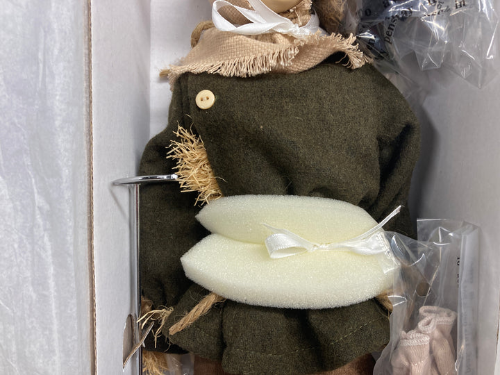 Robert Tonner Scarecrow Doll - Wizard of Oz Collection