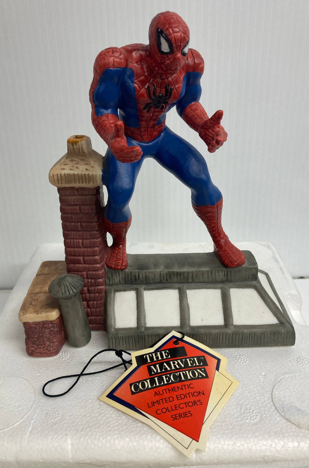 Spider-Man Figurine The Marvel Collection Designed By John Romita LE