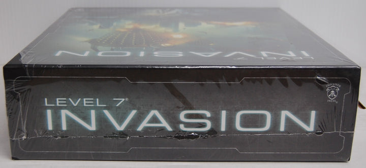 Level 7 Invasion - Board Game