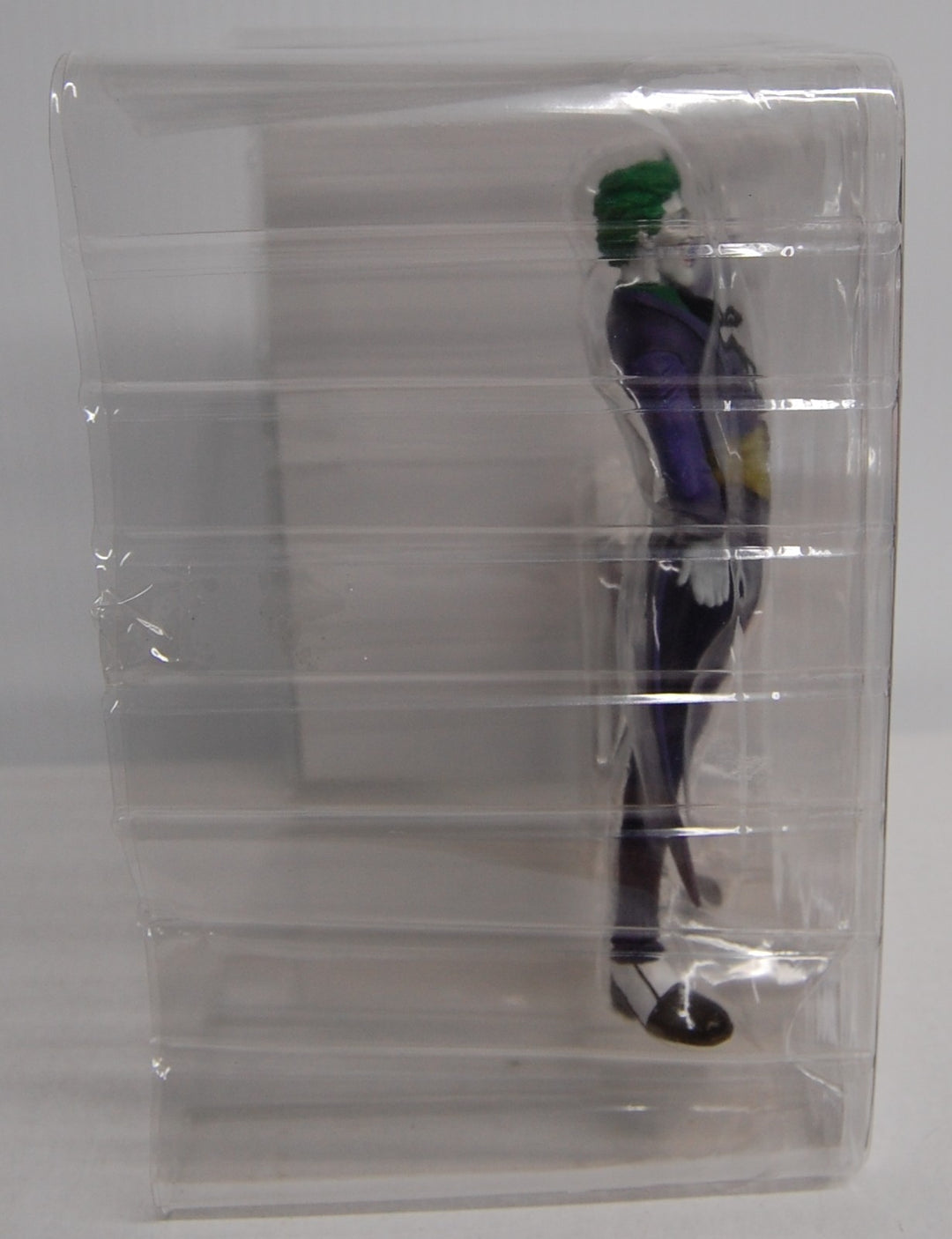 Yamato DC Batman by Kia Asamiya Wave 1 Joker 6.5" Collectible Figure *Open Box Wear