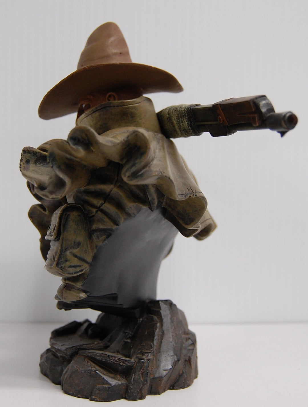 Black Bull Moore Creations 2001 - Just A Pilgrim Bust LE 610/999