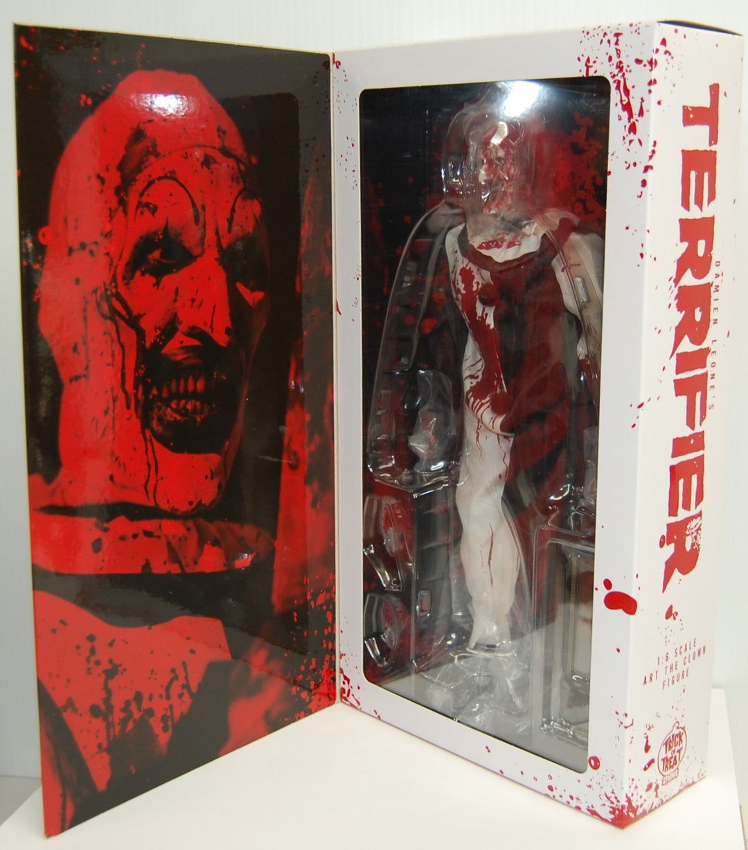 Trick Or Treat Studios - Terrifier 1:6 Scale Art the Clown Figure ARDA101 (Opened)