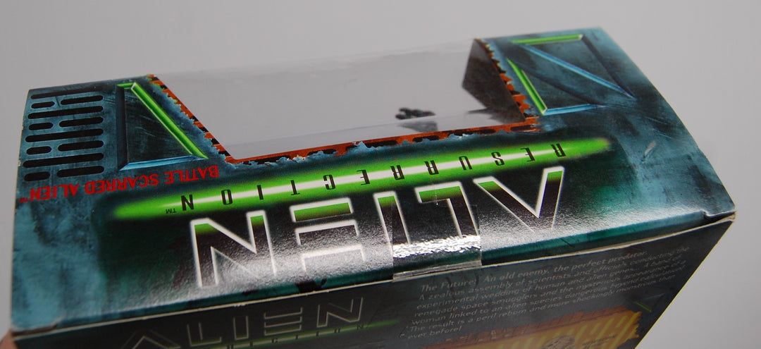 Alien Resurrection Movie Edition - Battle Scarred Alien Figure 1997 Kenner
