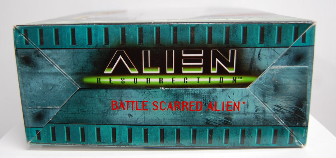 Alien Resurrection Movie Edition - Battle Scarred Alien Figure 1997 Kenner