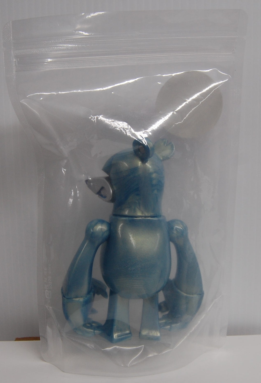 Knuckle Bear (Pale Blue Shimmer) Touma/ Toumart Sofubi Japan