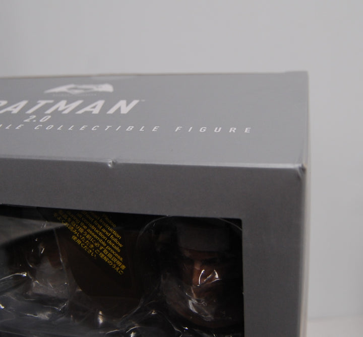 Hot Toys MMS731 BvS: Dawn of Justice - Batman 2.0  Collectible 1:6 Scale Figure