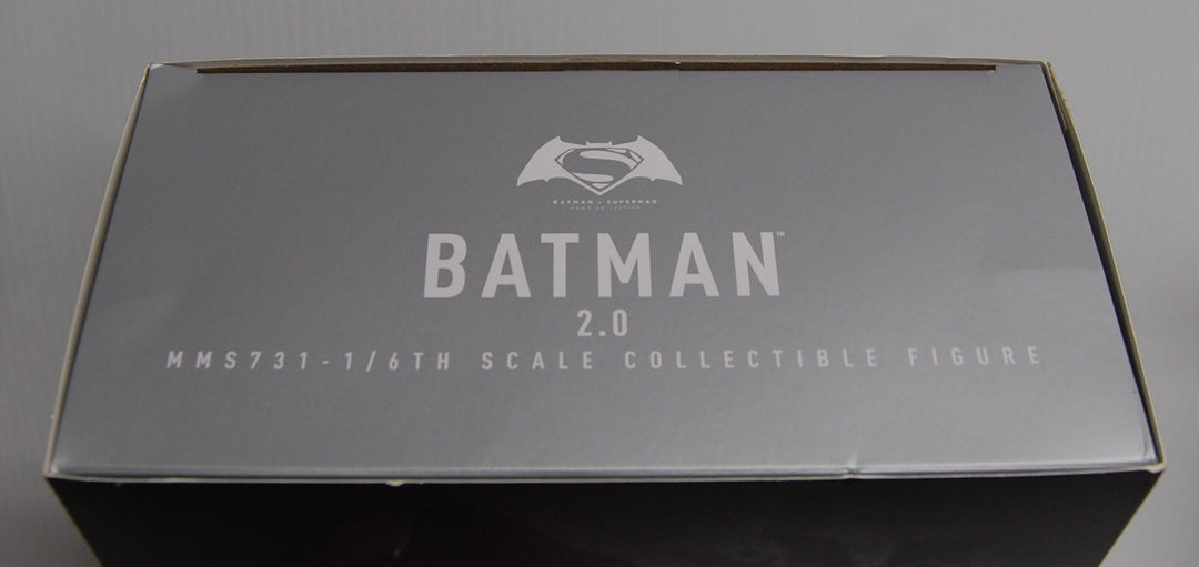 Hot Toys MMS731 BvS: Dawn of Justice - Batman 2.0  Collectible 1:6 Scale Figure