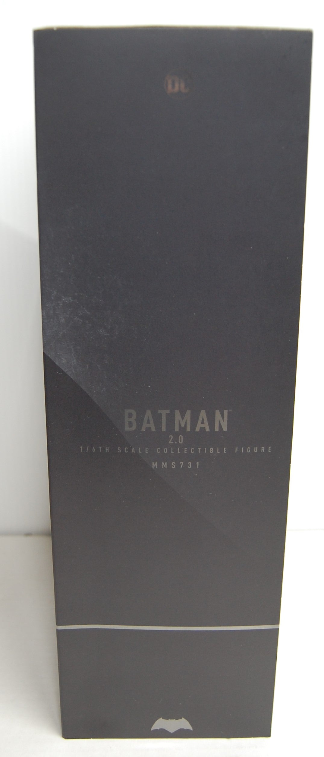 Hot Toys MMS731 BvS: Dawn of Justice - Batman 2.0  Collectible 1:6 Scale Figure