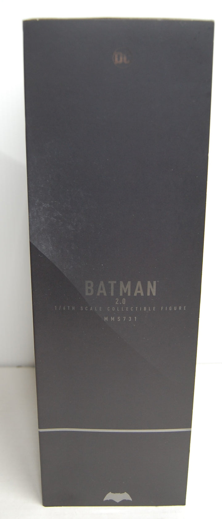 Hot Toys MMS731 BvS: Dawn of Justice - Batman 2.0  Collectible 1:6 Scale Figure