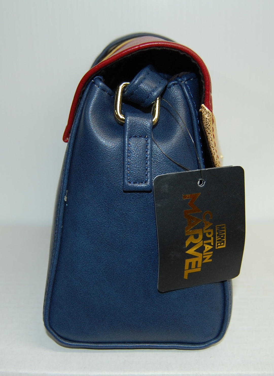 NWT Captain Marvel Crossbody Bag / Purse by Bioworld