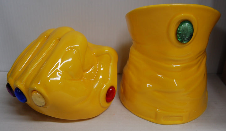 Marvel Infinity Gauntlet Cookie Jar - Yellow 2016 PX Previews USED