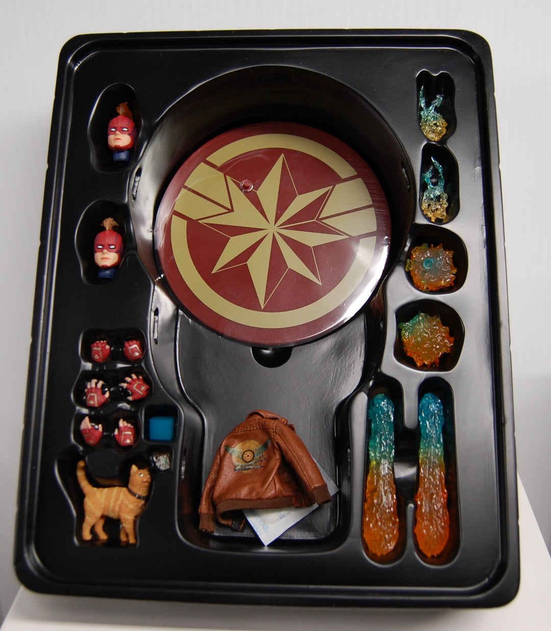 Mezco One:12 Collective Captain Marvel 6" Figure 2019 Complete