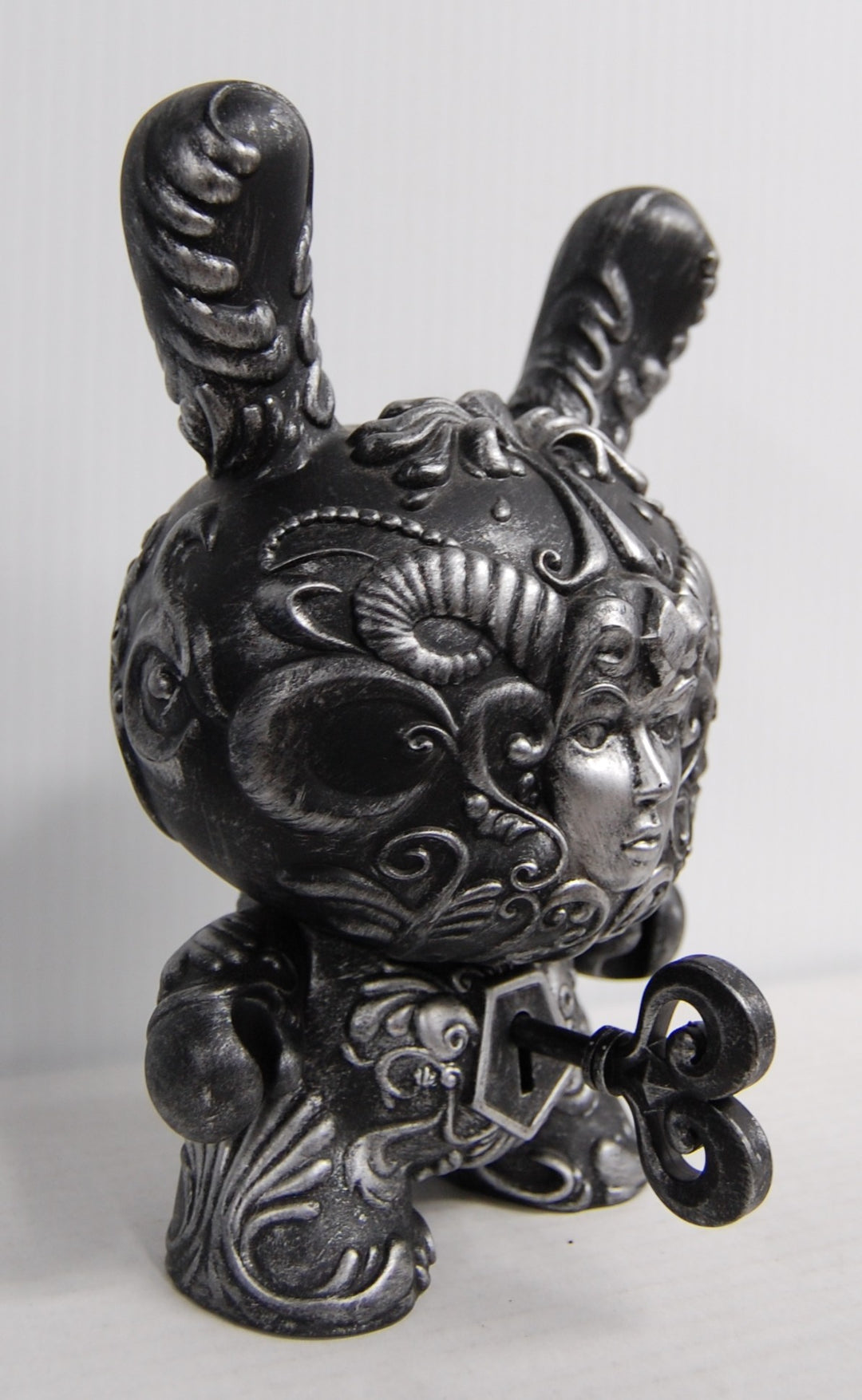 Kidrobot JRYU - ITS A FAD (Black/Silver) Dunny 8" Figure - Complete w/ Key