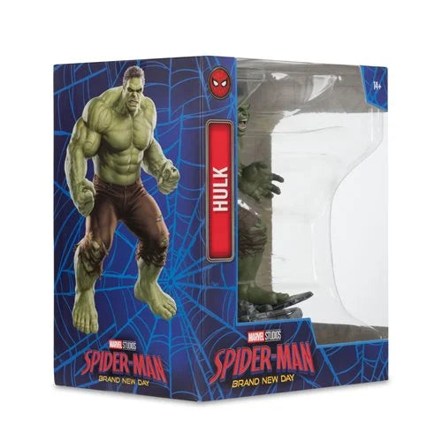 Marvel Studios Wave 1 Spider-Man: Brand New Day Hulk 1:10 Scale Posed Figure with Scene