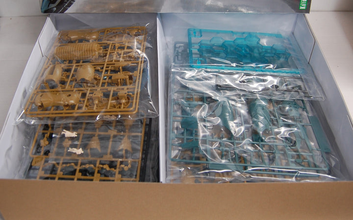 Metal Gear Solid 4 - Metal Gear Ray 1/100 Plastic Model Kit KP266X Kotobuyika