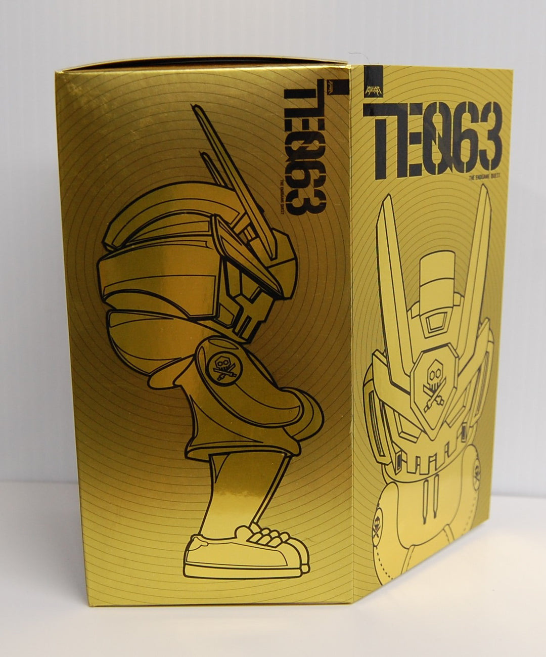 DIY TEQ63 Glow in the Dark (Phantom Blue) by Quiccs x Martian Toys