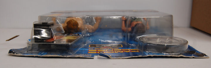 WWF Famous Scenes Series 4 Fully Loaded July 2000 Lita & Test 2-Pack