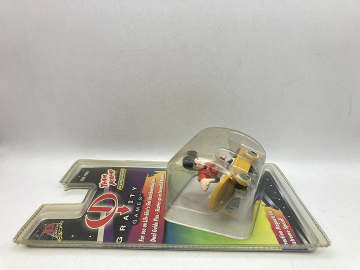 2001 Life-Like Skateboard - Gravity Games - Slot Car Red Shirt
