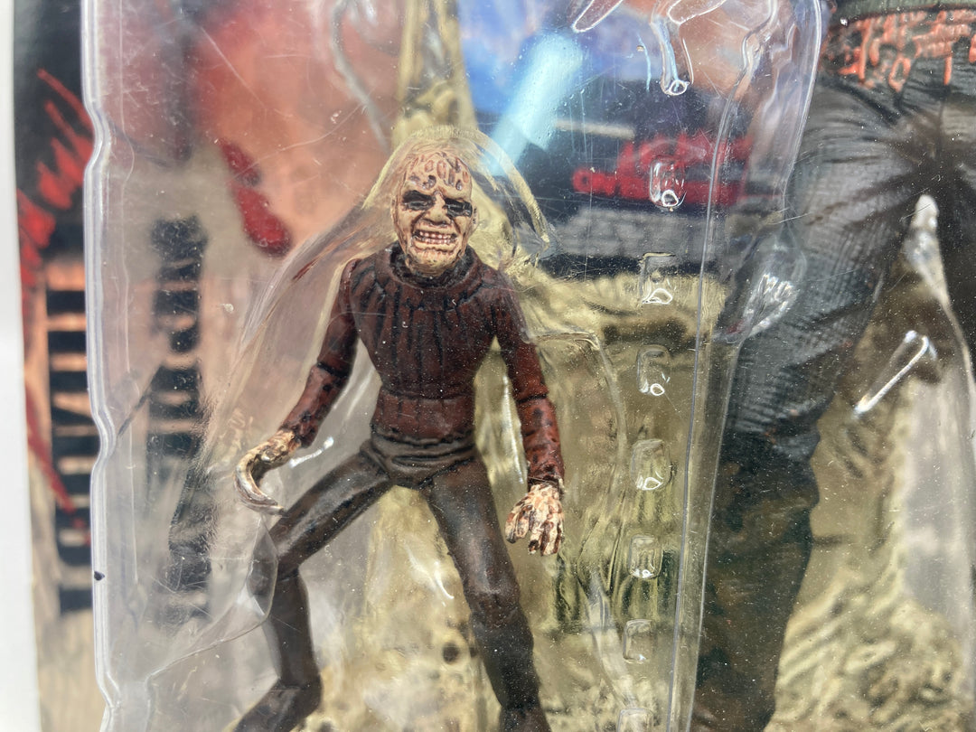 Freddy Krueger Action Figure Bloody Movie Maniacs Series 1 - McFarlane Toys