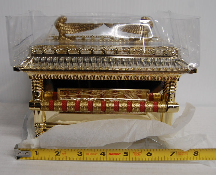 2008 Hasbro - Indiana Jones Ark of the Covenant Replica 45026 Mail-Away