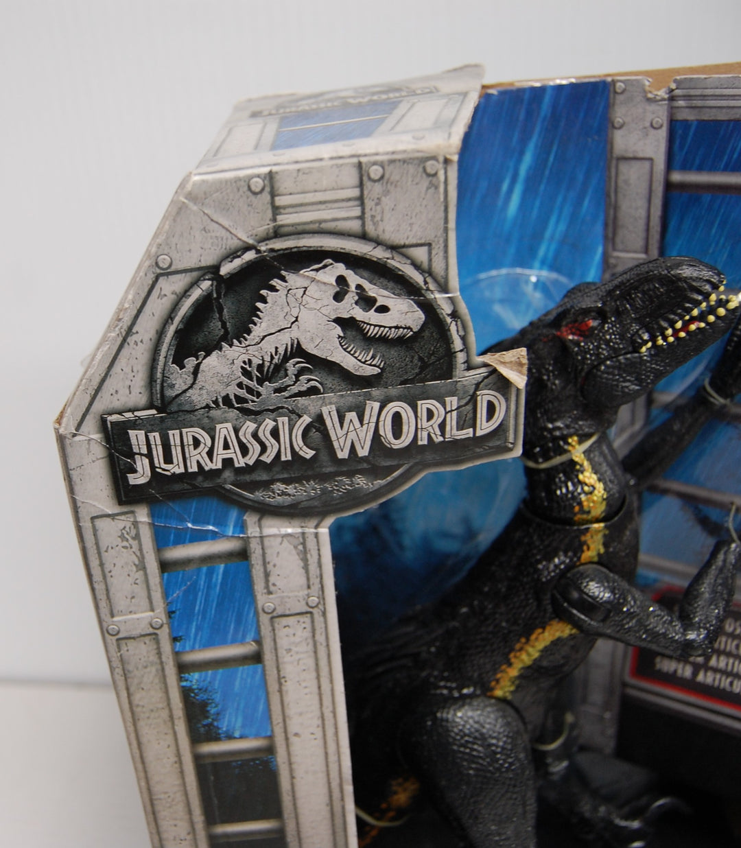 Jurassic World Indoraptor 10" Dinosaur Figure 2017
