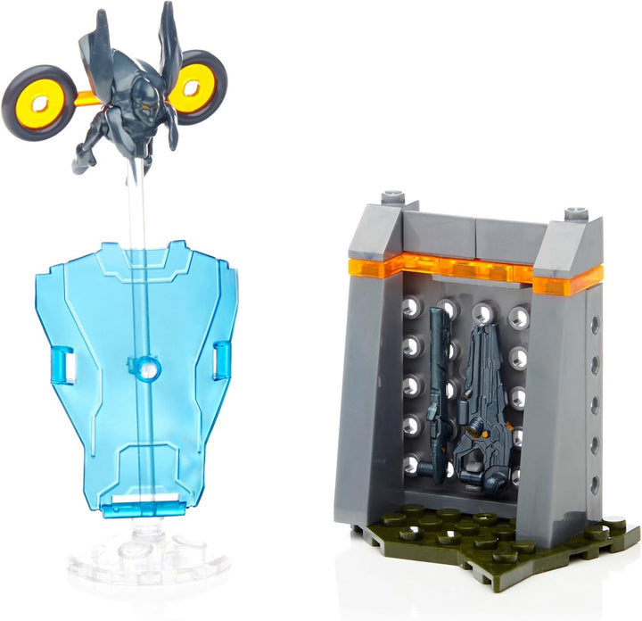 Halo Forerunner Promethean Watcher Action Figure & Weapons Pack