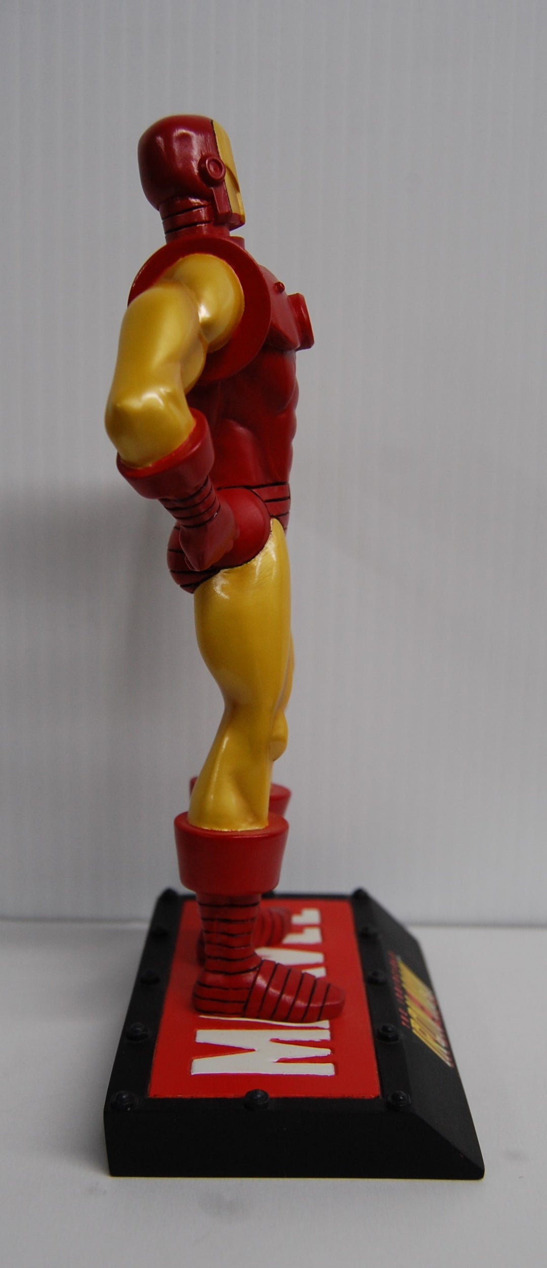 Marvel The Invincible Iron Man Maquette Statue #278/2000 Diamond Select 2005